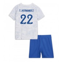 Koszulka piłkarska Francja Theo Hernandez #22 Strój wyjazdowy dla dzieci MŚ 2022 tanio Krótki Rękaw (+ Krótkie spodenki)